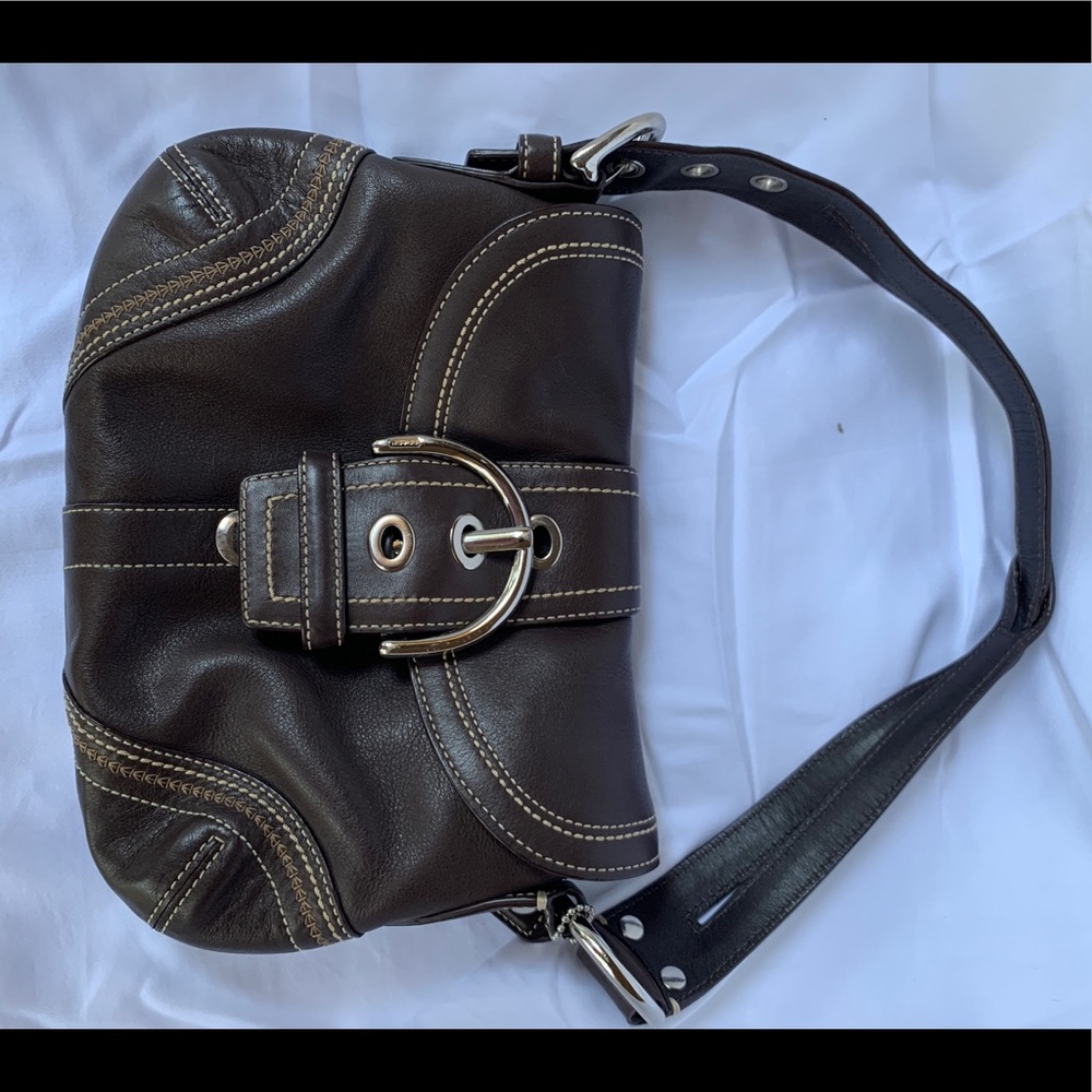 Coach small leather purse